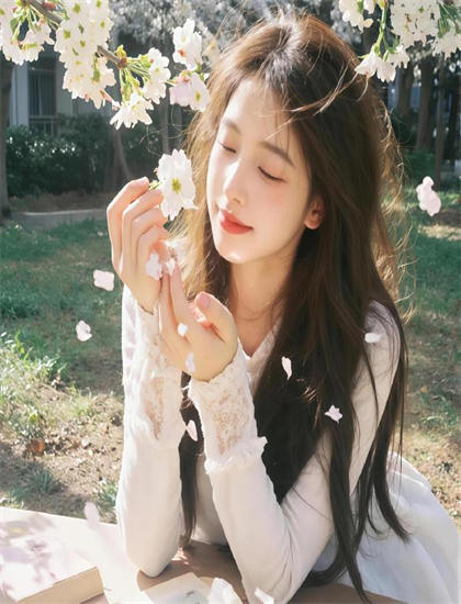 女神异闻录33：秋降科学评价对比：专业影评与观众口碑差异