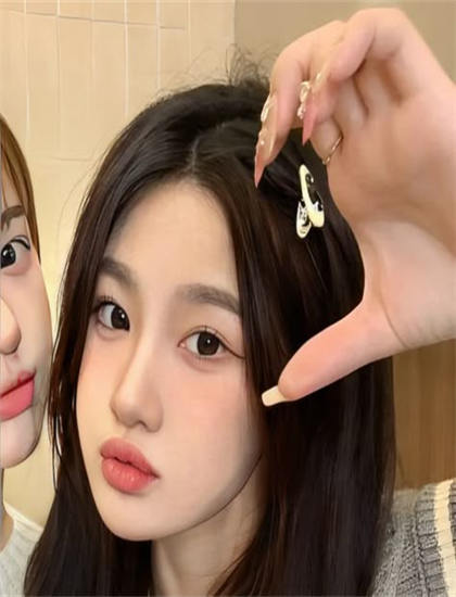 【影视专业分析】《我们妈妈的房子》细节的精心设计与隐藏寓意 专业影视分析师带你了解为你详细解读